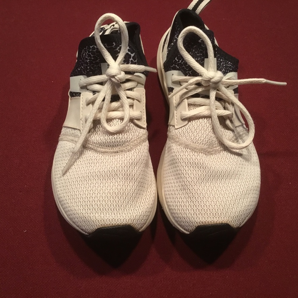 New Balance Women's Athletic Shoes - White and Black
